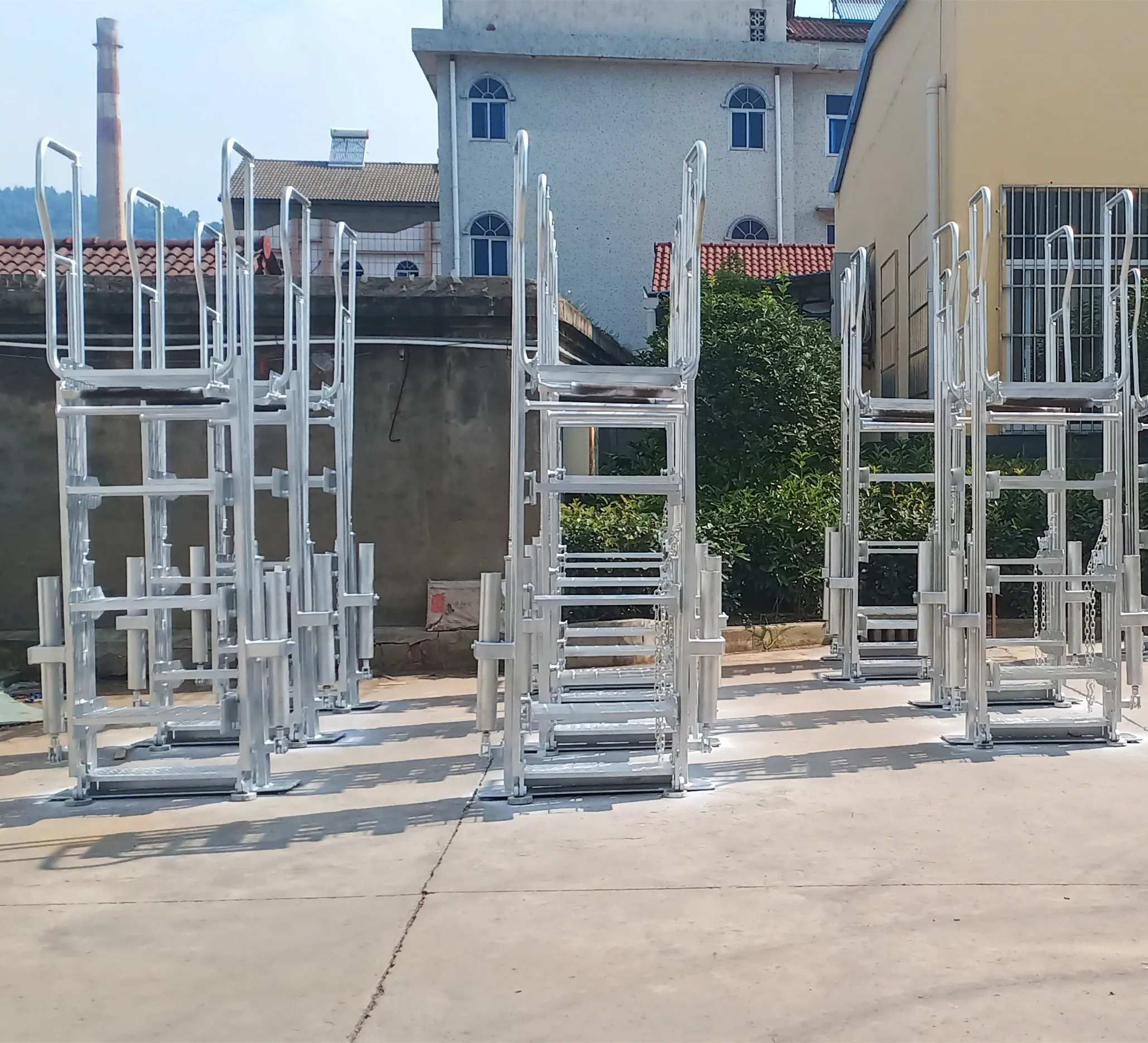 Stainless steel multi-functional ladder folding step stair  for crude oil/Chemical liquid/Gasoline skid-mounted