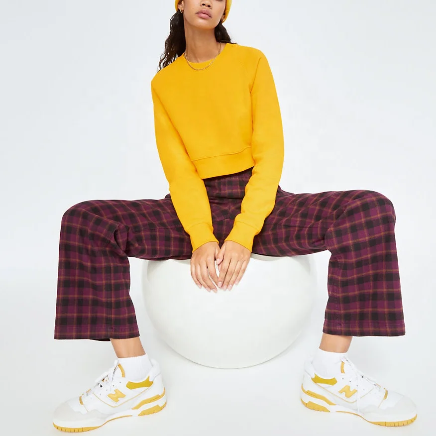 2021 popular Ribbed neckline cuffs hem yellow plain crewneck crop tops