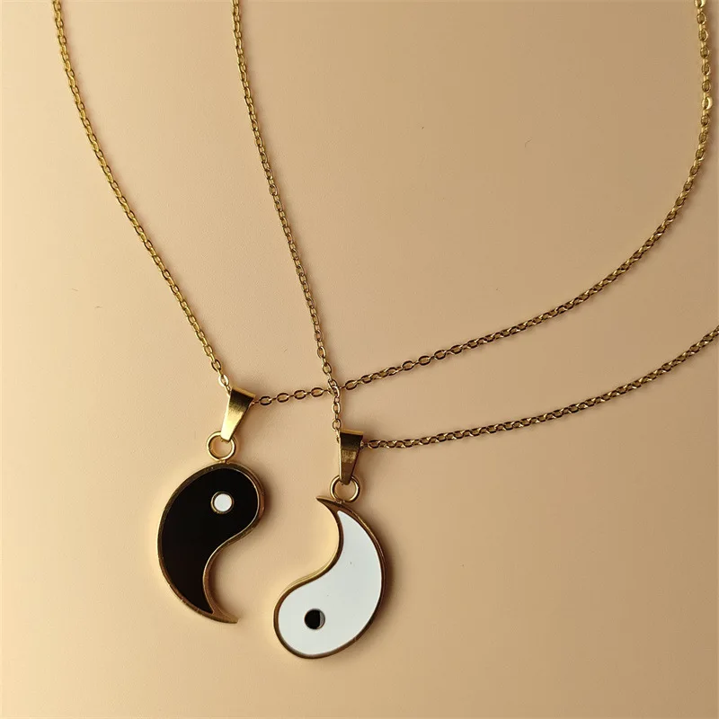 2022 Hot Sale Unisex Chinese Vintage Black White Enamel Stainless Steel Pendants Couple Yin Yang Necklace