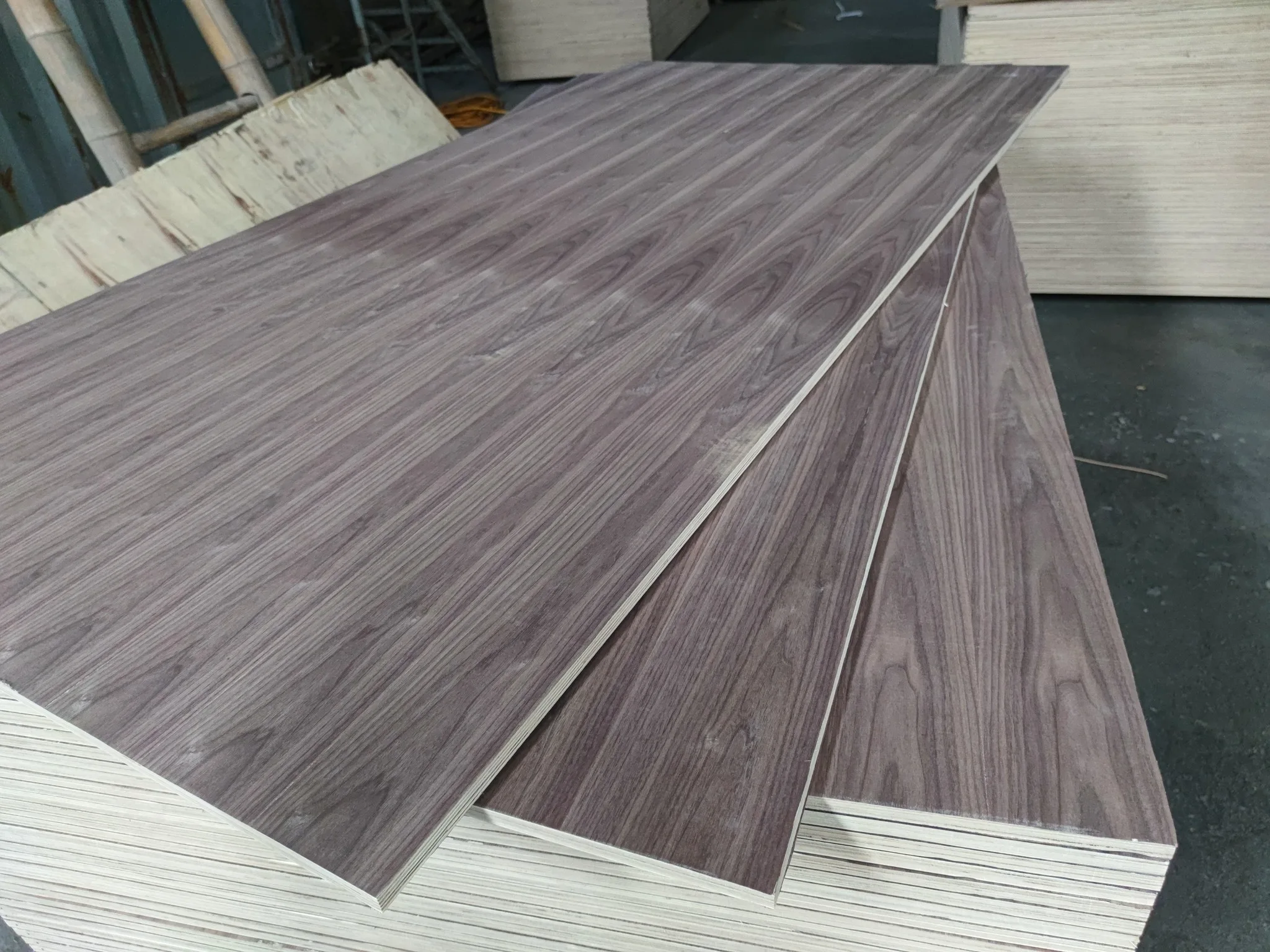 18mm 4x8 Natural Wood Veneers Oak Teak Walnut Cheery Laminated Fancy Plywood with Furniture Grade