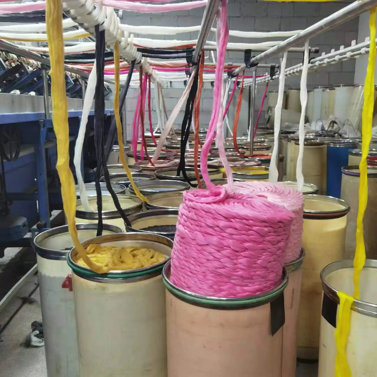 Wholesale Yarn Ball Crochet for Pet clothes Mixed Colour Yarns 4NM 50 grams  Rainbow color hand knitting blended yarn