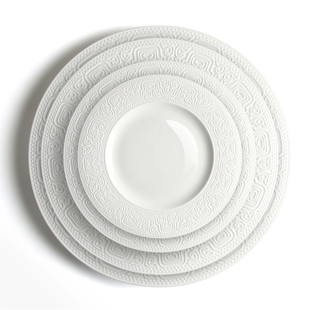 Wholesale Luxury Bone china Embossing Charger Plates Bulk White Round Ceramic Table Plates Dishes Set for Wedding Decorative