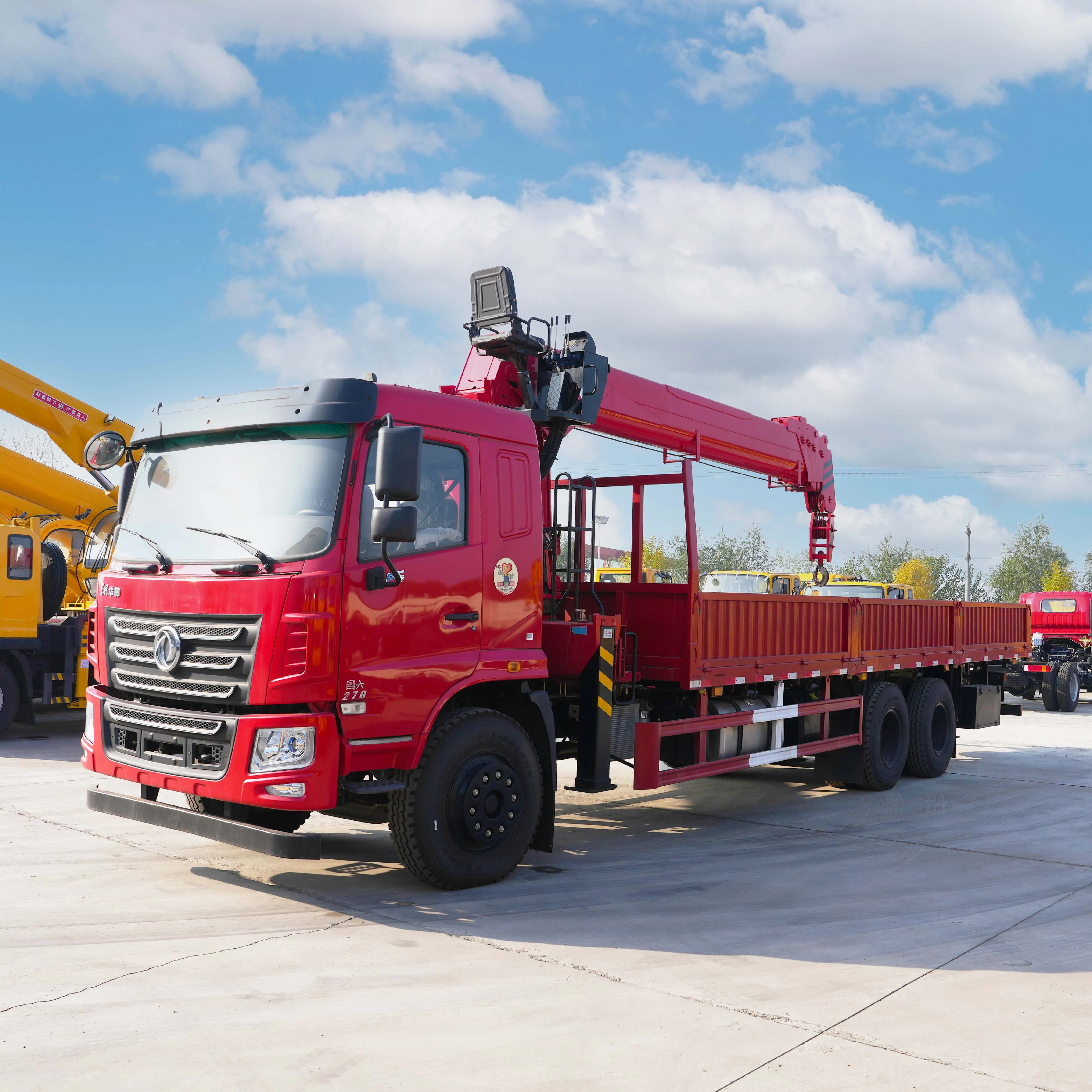 China Factory For Sale Dongfeng 8 Ton 12 Ton Mobile Telescopic Boom Truck Mounted Crane Hydraulic Mobile Truck Crane