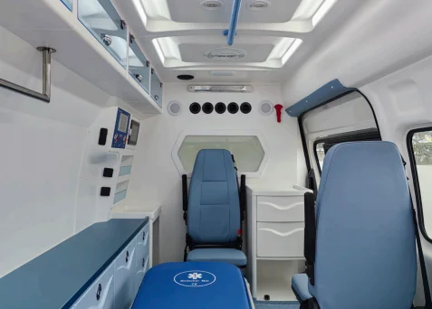 New Rear Wheel Drive 4X2 Diesel Engine Support Equipment Customization Hiace High Roof Ambulance Vehicle