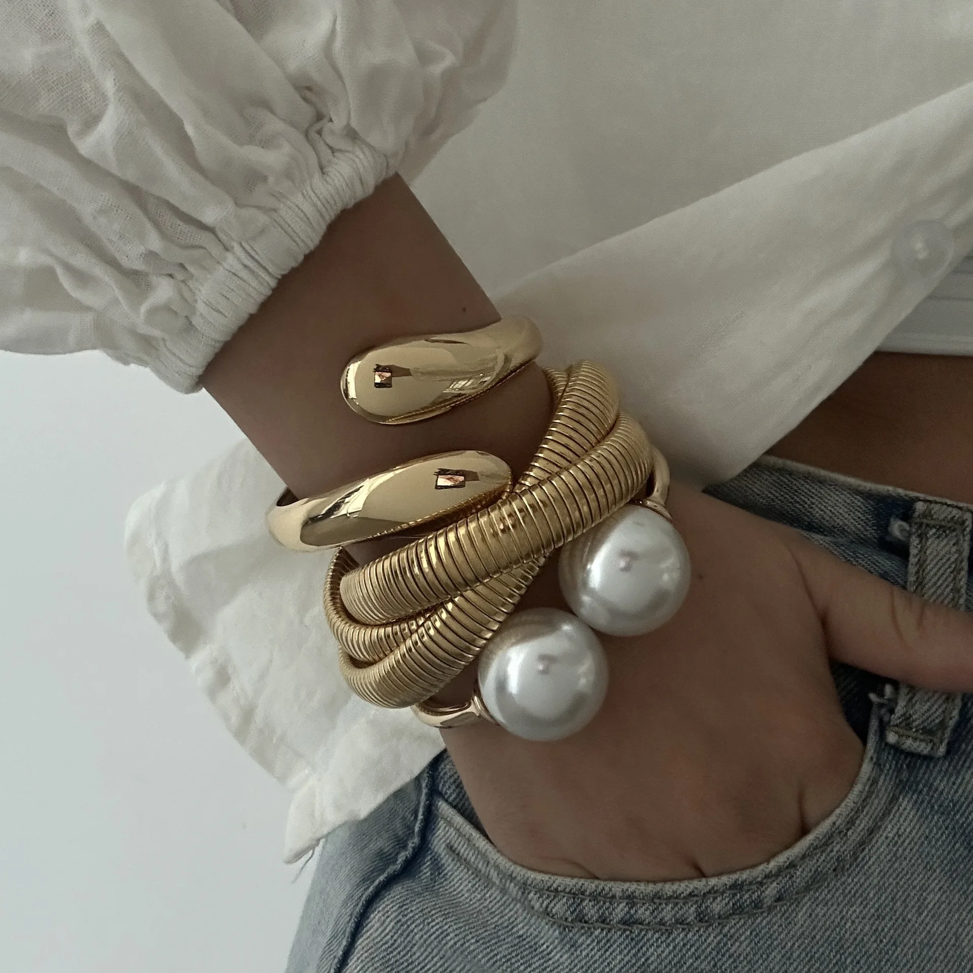 2024 Новое поступление Модные Недорогие оптовая продажа многослойный браслет в стиле панк Женские Ювелирные изделия креативные браслеты на цепочке золотые