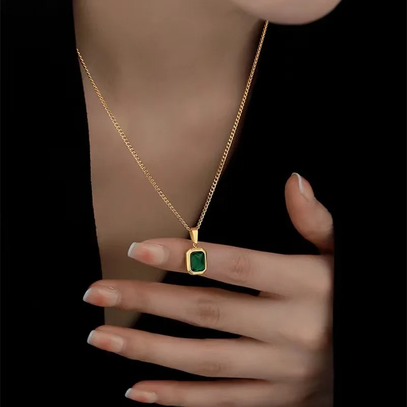 Retro Square Emerald Zircon Pendant Necklace For Women Stainless Steel Necklace Girls Wedding Jewelry Necklace Collar