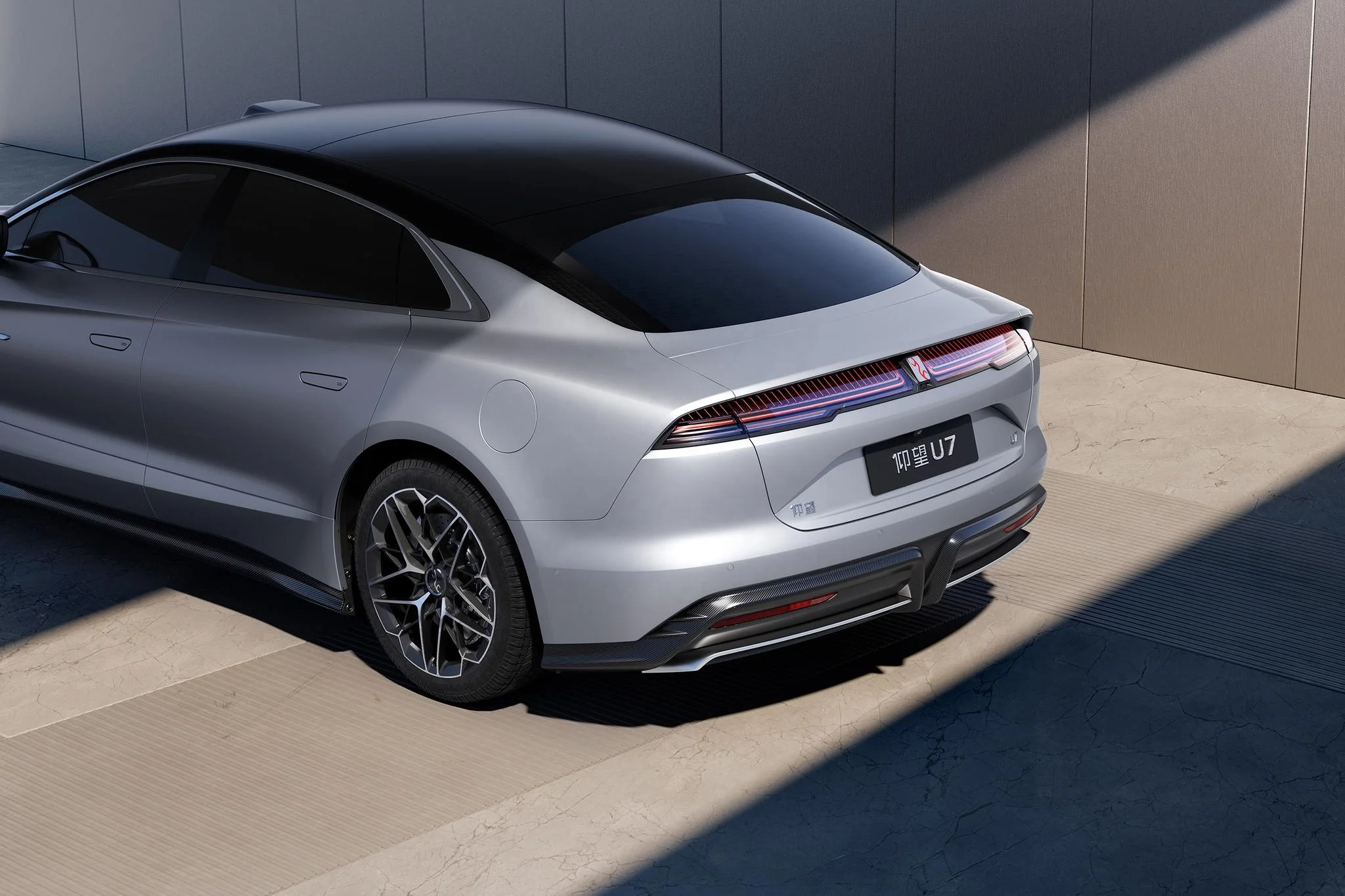 Используемый BYD Yangwang U7 чистый Электрический суперкар 2024 U8 U9 Presale Byd