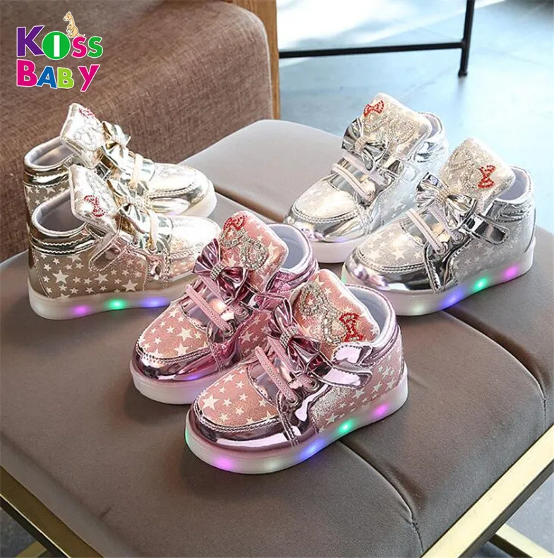 Wholesale breathable soft sole slip on walking led light up sneakers casual sport girls boys toddler baby kids shoes