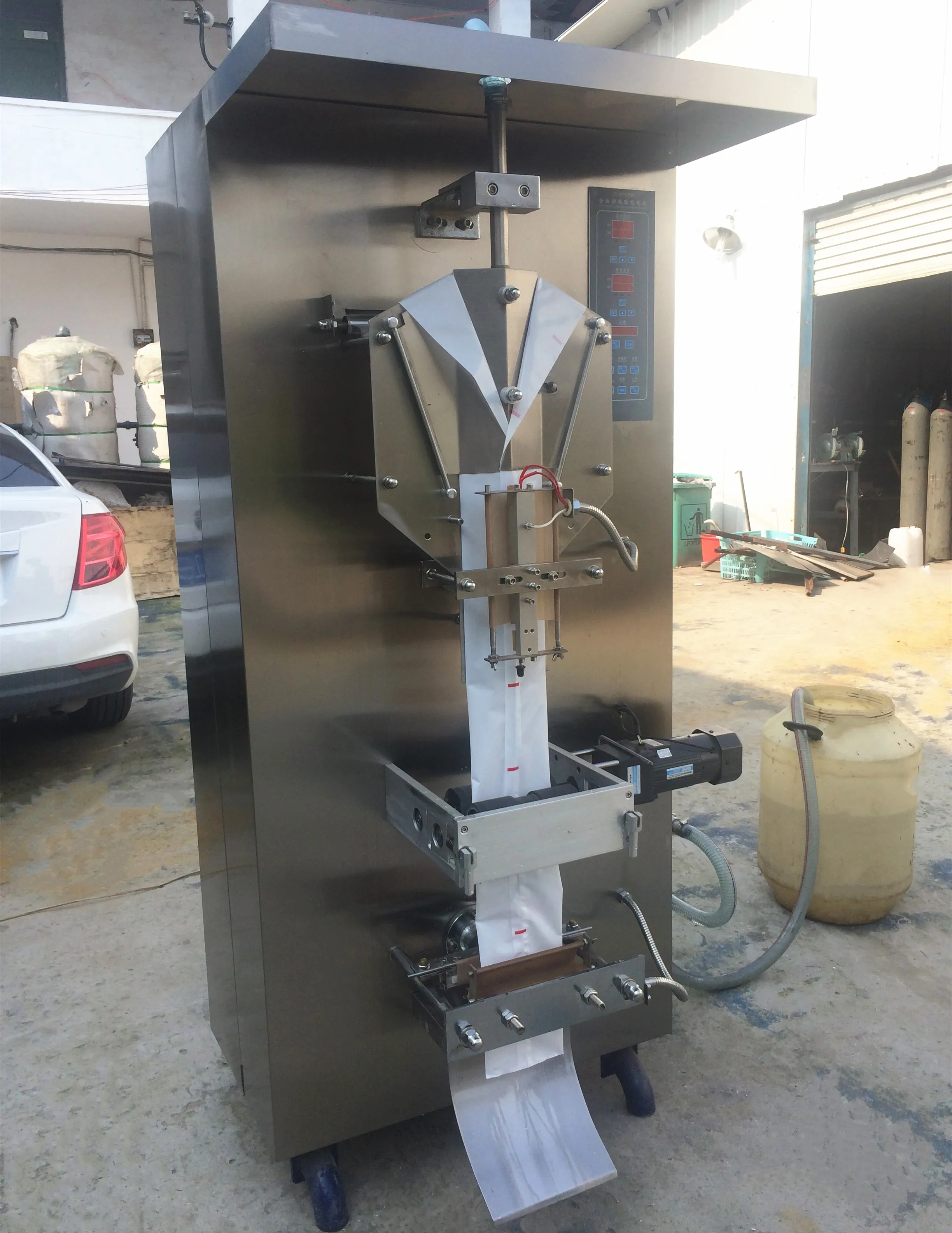 Soy Milk Edible Oil Water Bag Liquid Sacheet Packing Machine Water Pouch Packing Machine Vertical Filling  packaging machine