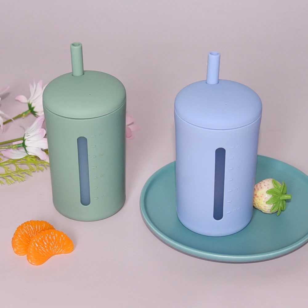 New Product idea 2024 Cute Spill Proof Toddler Kids Sippy Cup Baby Kids Feeding Straw Cups Silicone Sippy Cup For Baby