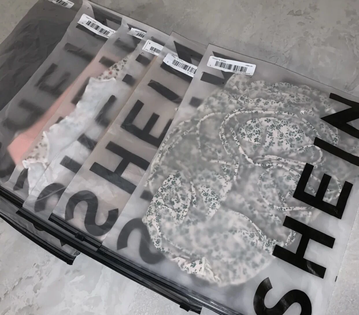 2021 hot sales Wholesale  ropa free shipping shop shein rops mix brand new women clothes bales dress bulk online sale supplier