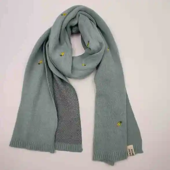 High Quality Winter Smooth Knitted Scarf Warm Winter Scarf For Women embroidery winter scarf knitted  With Custom Logo