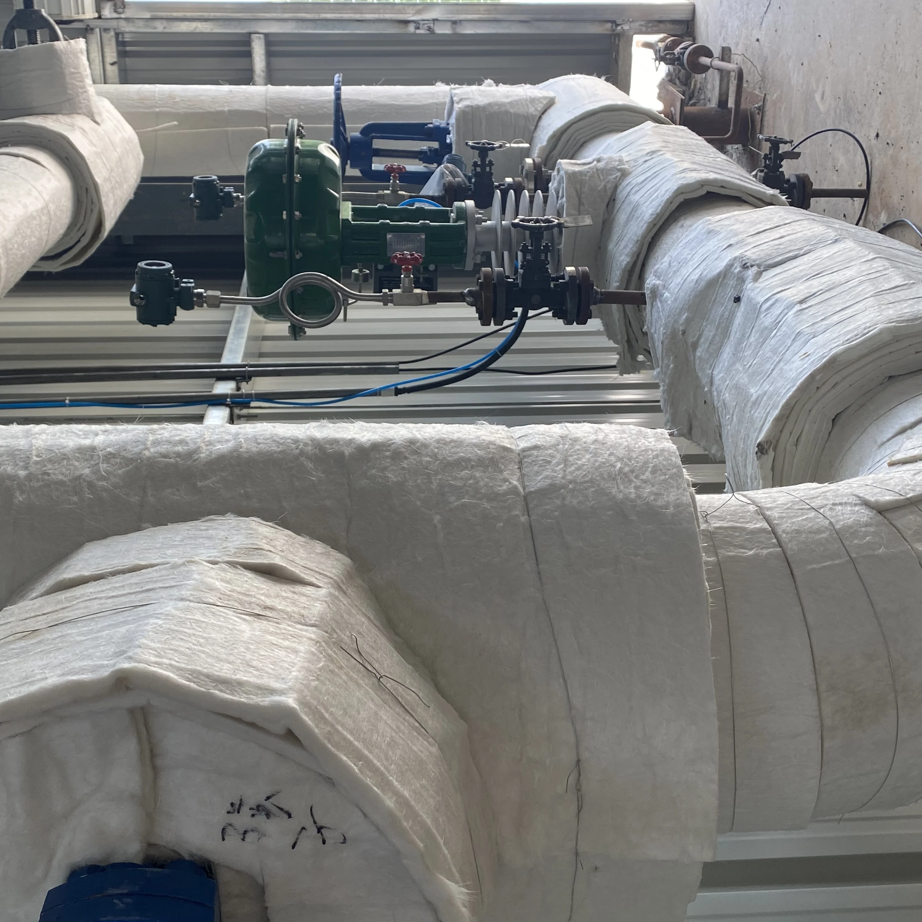 Glass Fiber Heat Insulation Materials Silica Aerogel pipe Insulation Cover Blanket Insulation Jacket For Construction