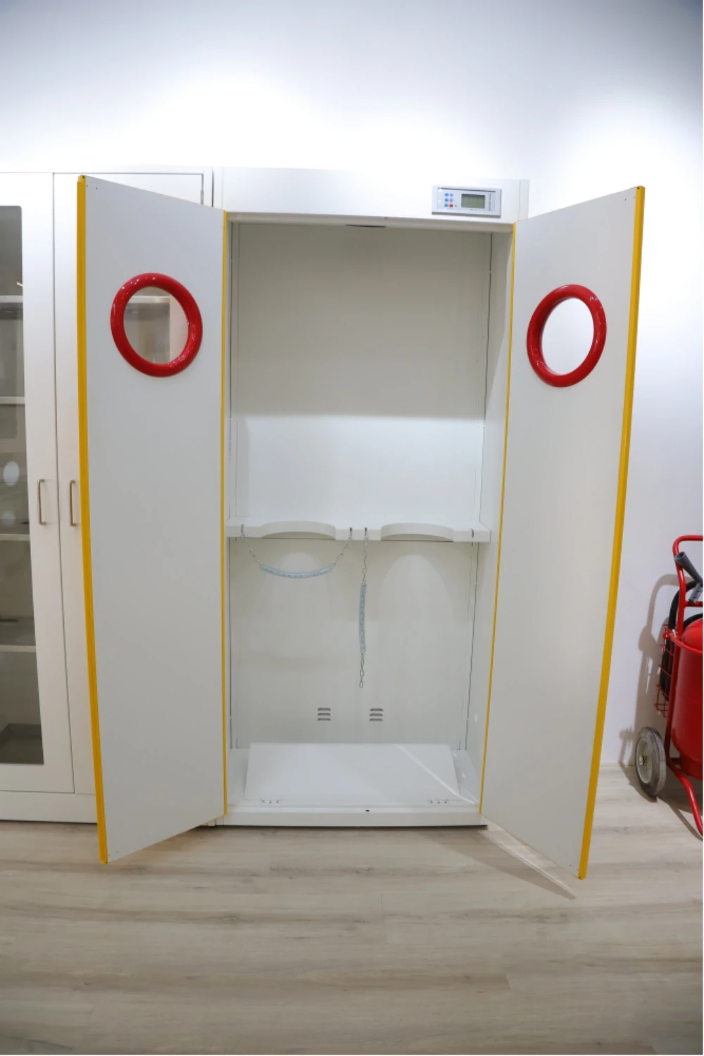Laboratory Equipment Lab Furniture Durable Steel Medicine Reagent Storage Bottle Gas Cylinder Cabinet with Exhaust and Alarm