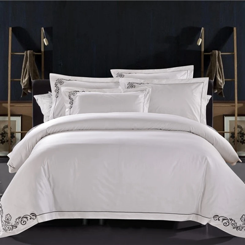 Hotel Cotton Bedding Set Queen King Size Custom Size Bed Linen Sets Luxury Embroidery Quilt Cover Set for Guesthouse Hotel