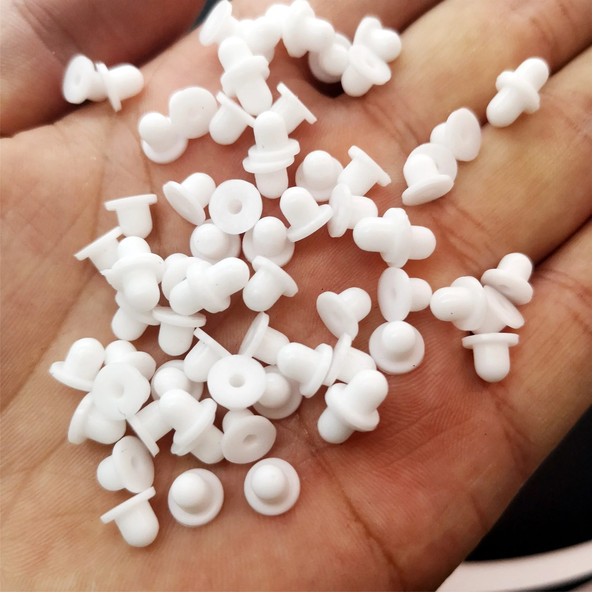 Wholesale Korean High Quality Ear Clip Silicone Pain Relief Ear Stud Earplugs Pads For Jewelry Earrings Accessories