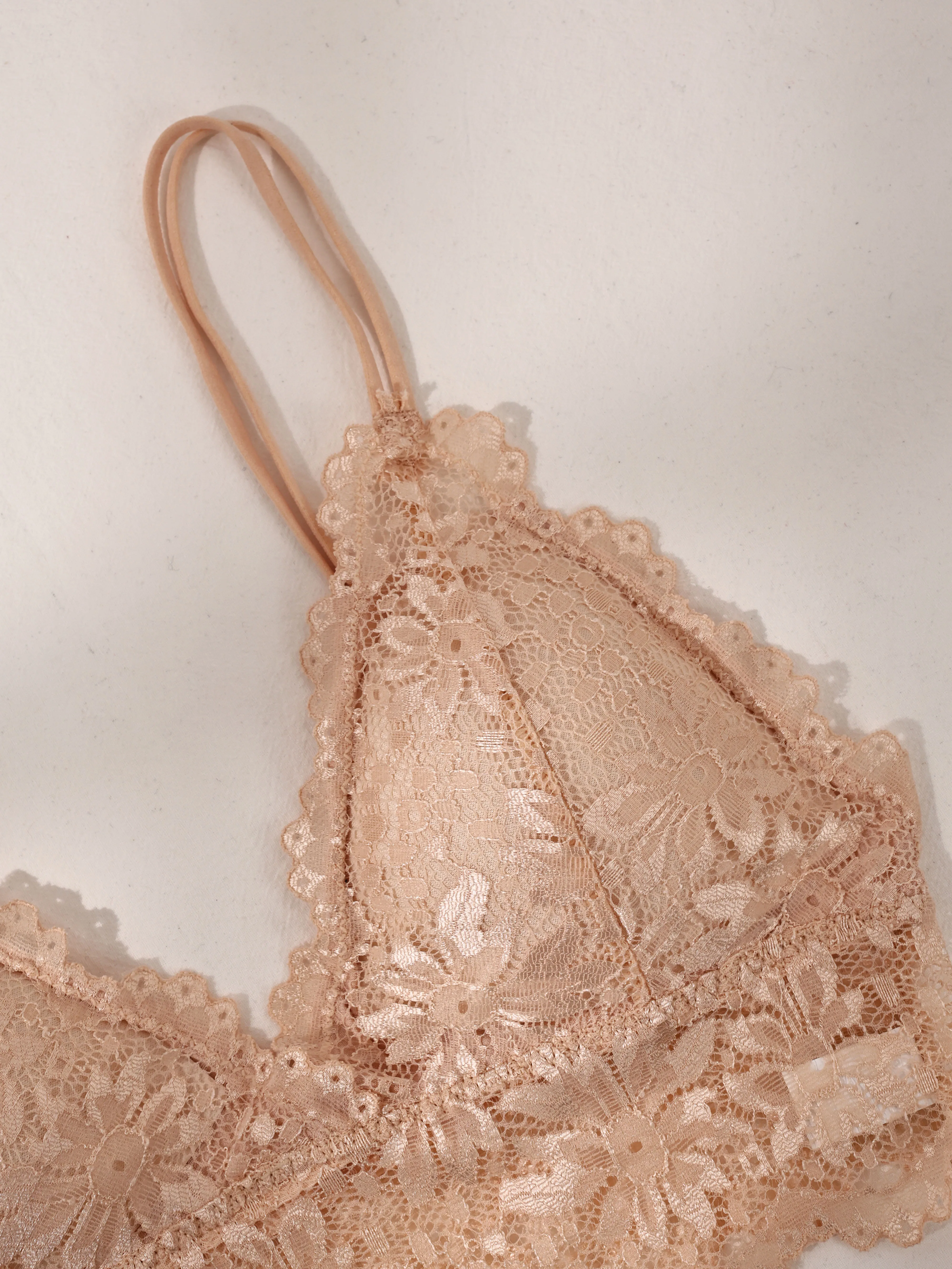 Женский кружевной комплект с бюстгальтером и трусиками