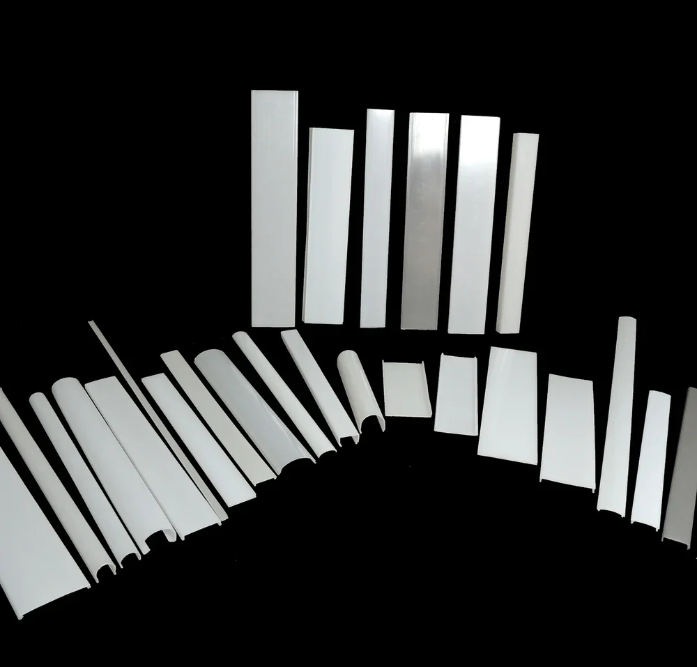 Custom Pmma Polycarbonate Extrusion Lampshade White Clear Light Diffuser Led Linear Plastic Pc PVC LED Lamp Shade Covers