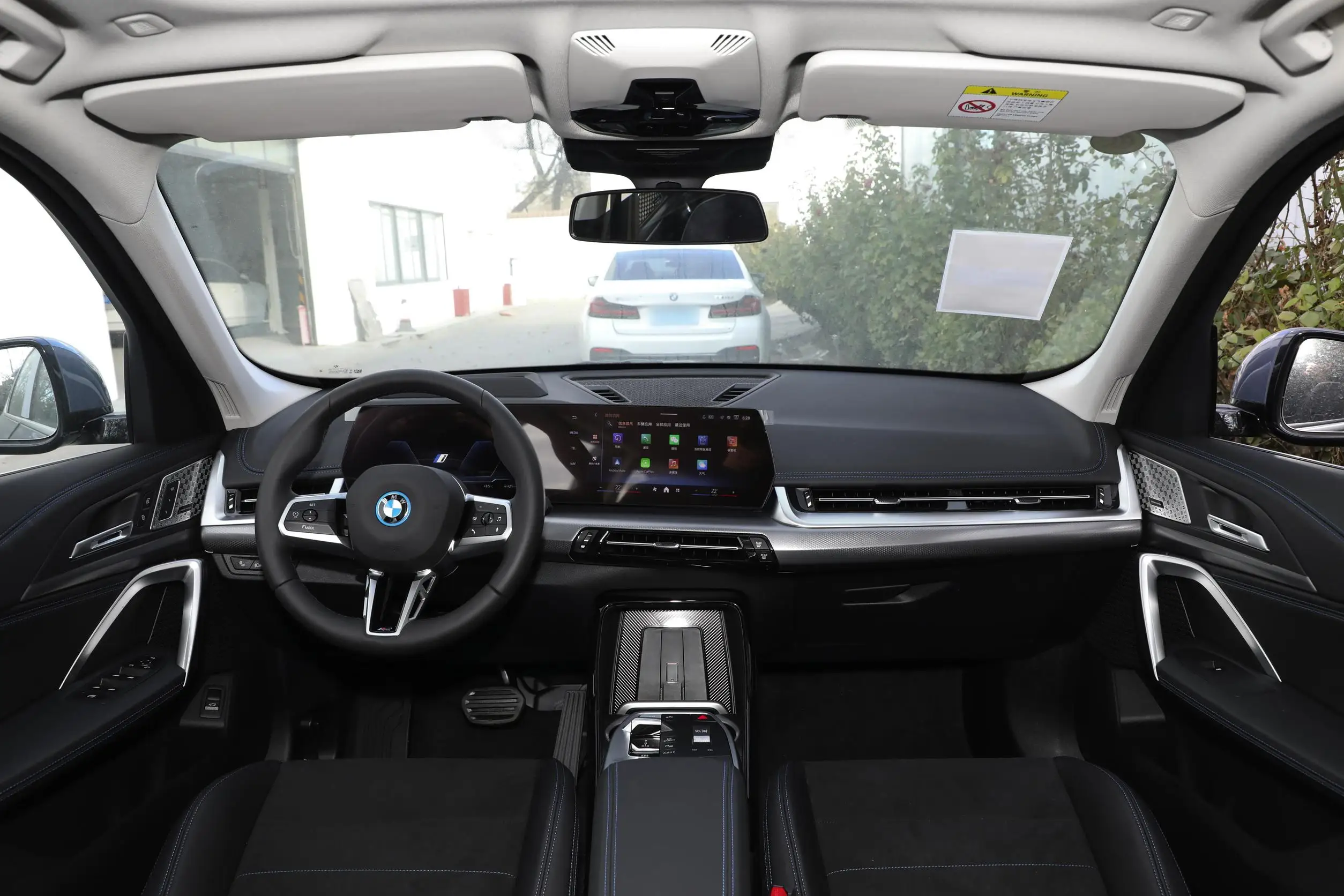 YK MOTORS 2024 EV Electric Vehicle Compact SUV BM W IX1 High Speed 510km Battery Range Online Sales