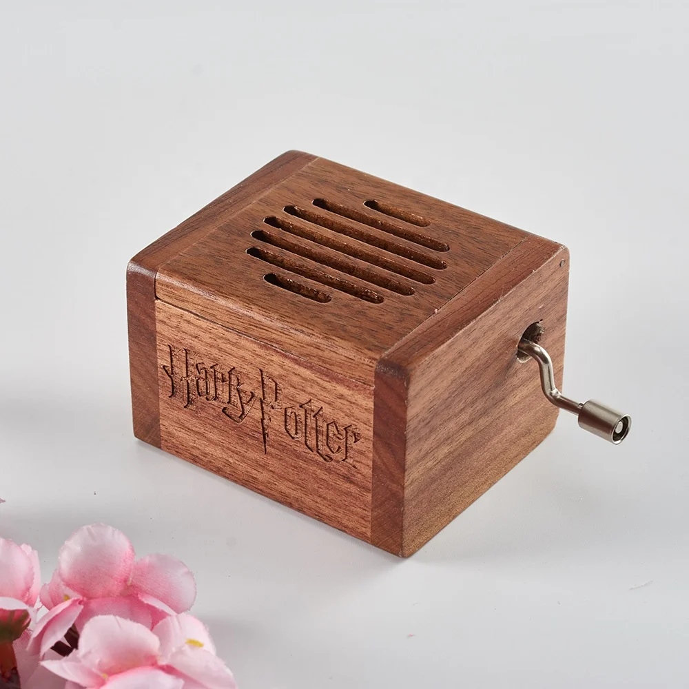 Ever Bright Factory Wholesale Hollow out Harry Movies Potter Wood Hand Crank Music Box For Christmas Gift