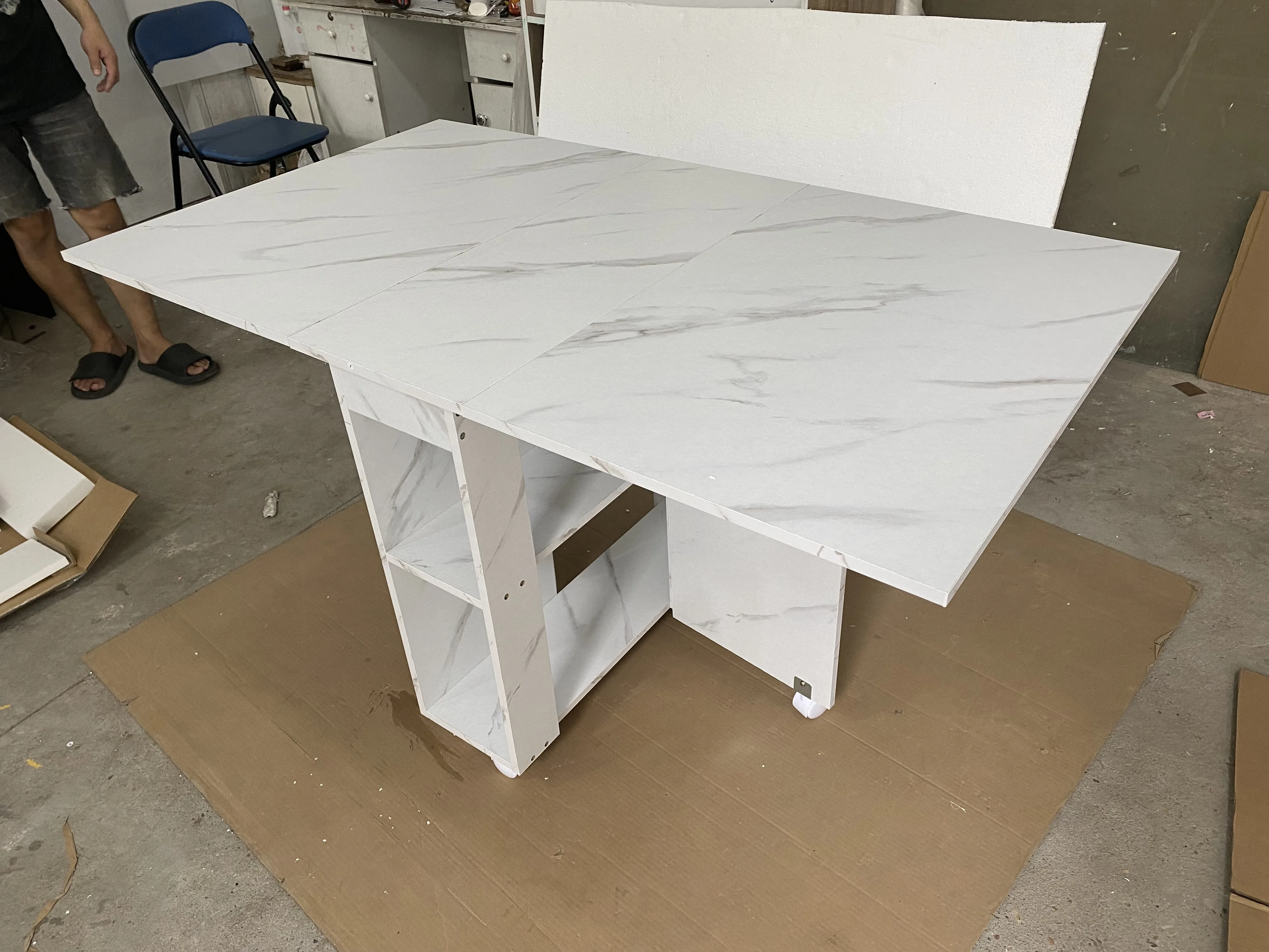 Modern Wood Table And Stool Sets Pedestal Folding Dining Table with Drop Leaf Multifunction Foldable Kitchen Table  with wheels