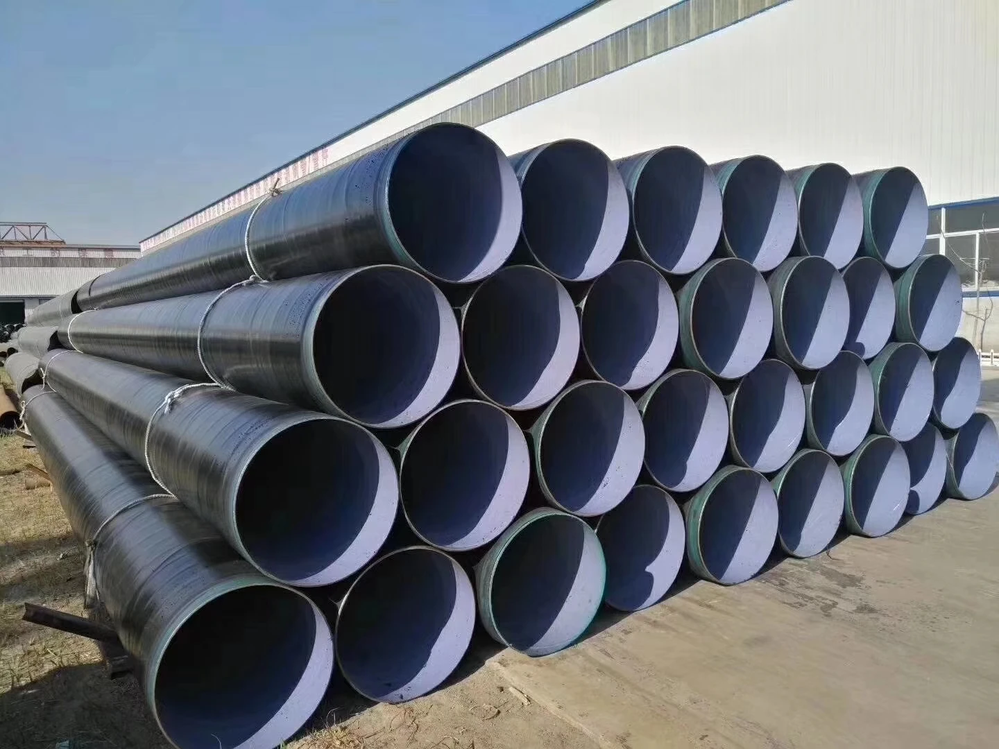High quality and low price hot rolled carbon steel  pipe ASTM A106/ API 5L / ASTM A53 grade b seamless carbon steel pipee