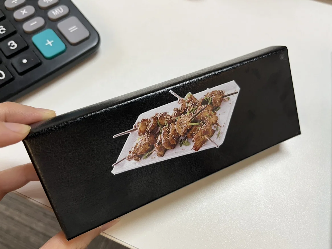 Радужный Самый дешевый рулон для рулона УФ DTF принтер оптовая цена 2 в 1 комплект