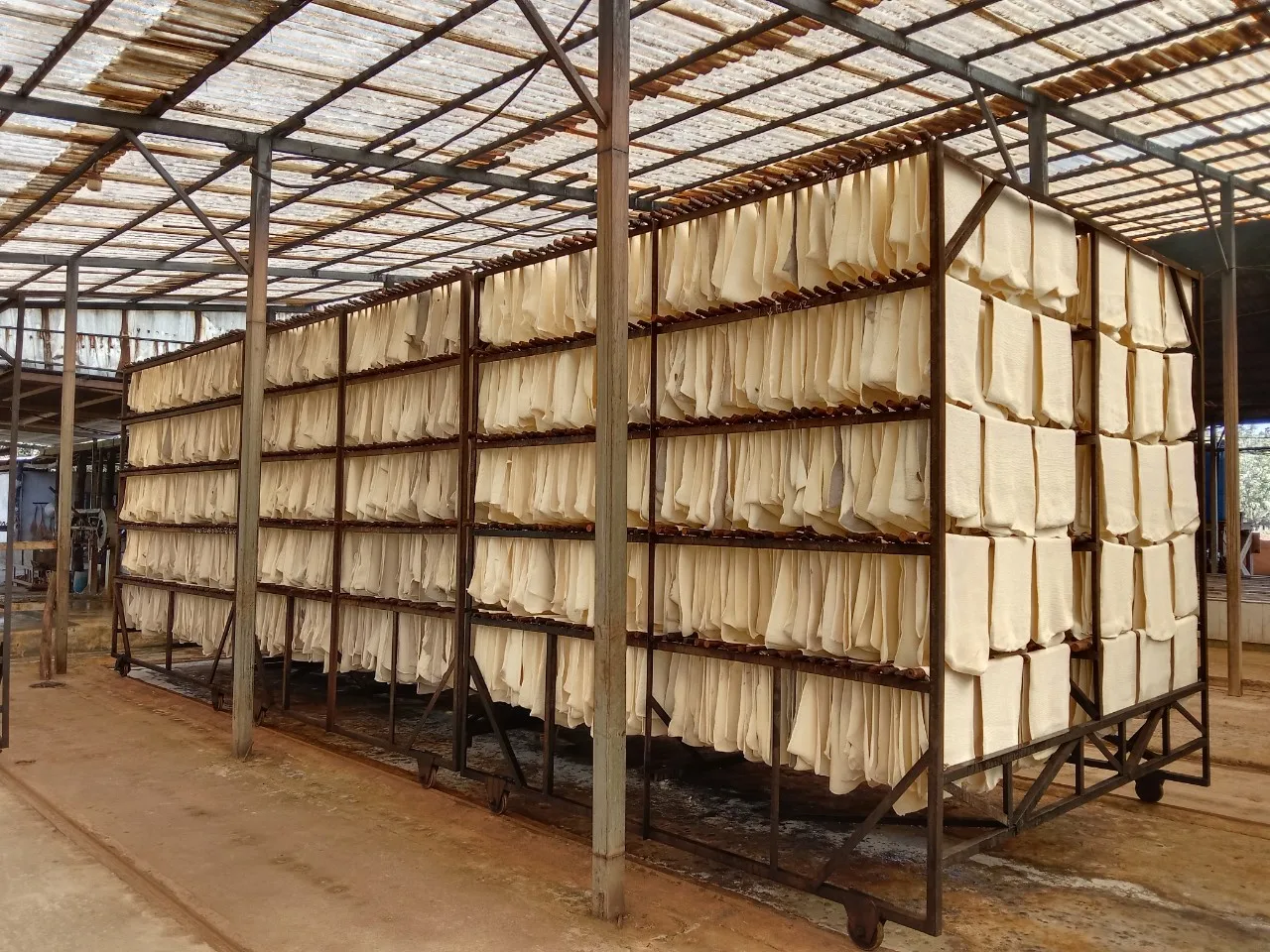 VIETNAM 3L Application for TIRES SVR3L with Best Price High Quality Raw Material Rubber Natural material