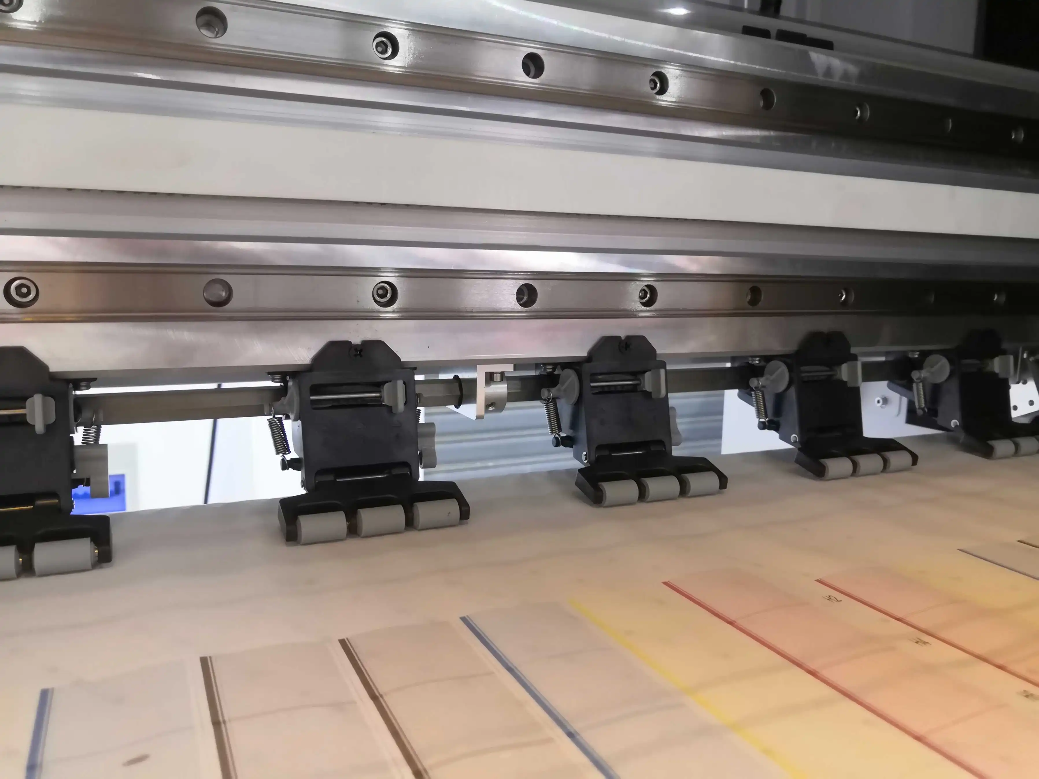 New Arrival 1.8m Roll to Inkjet Printer Digital Fabric Cloths Printing Machine Textile for Clothes Sublimation