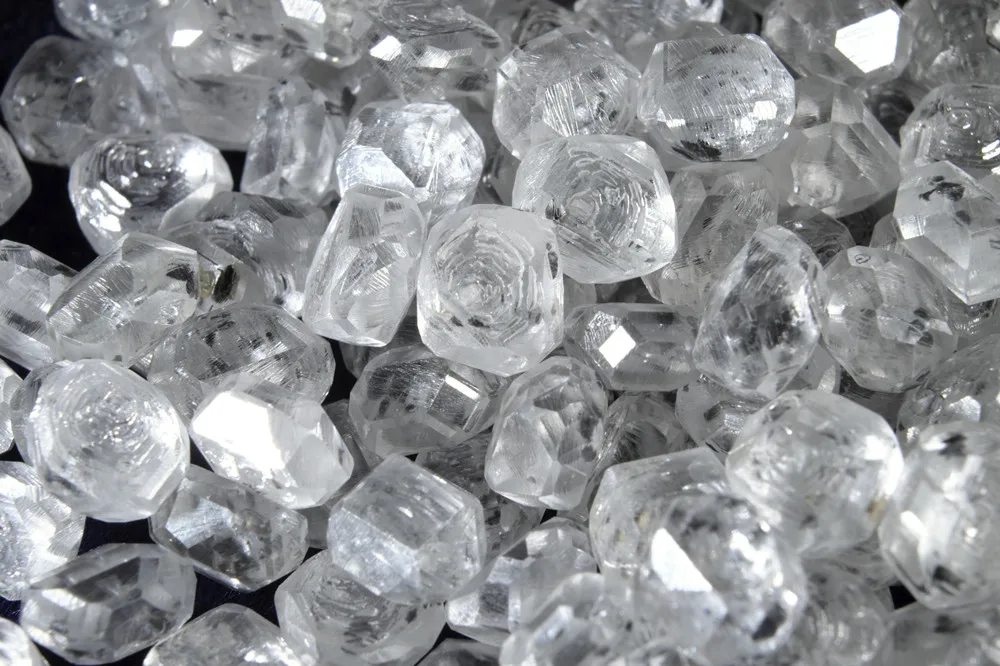 Lab Grown white rough HPHT CVD Diamond for jewerry