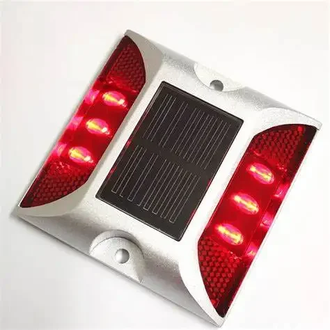 Высокая видимость светящаяся на шоссе IP68 алюминиевая солнечная энергия светодиодная дорожная шпилька