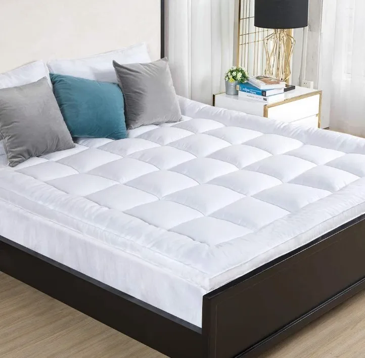 Подстежка из чистого шелка из хлопково-синтетической ткани заполнены кровати фигурки жениха и невесты; Ортопедический матрац Pad Queen (60x80x2)