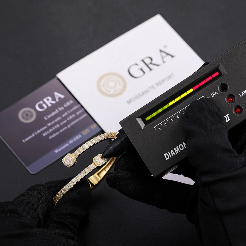 Drop Shipping Fine Women Jewelry 3.8mm Width 925 Sterling Silver VVS Baguette Moissanite Diamond Famous Brand Cuff Bangle