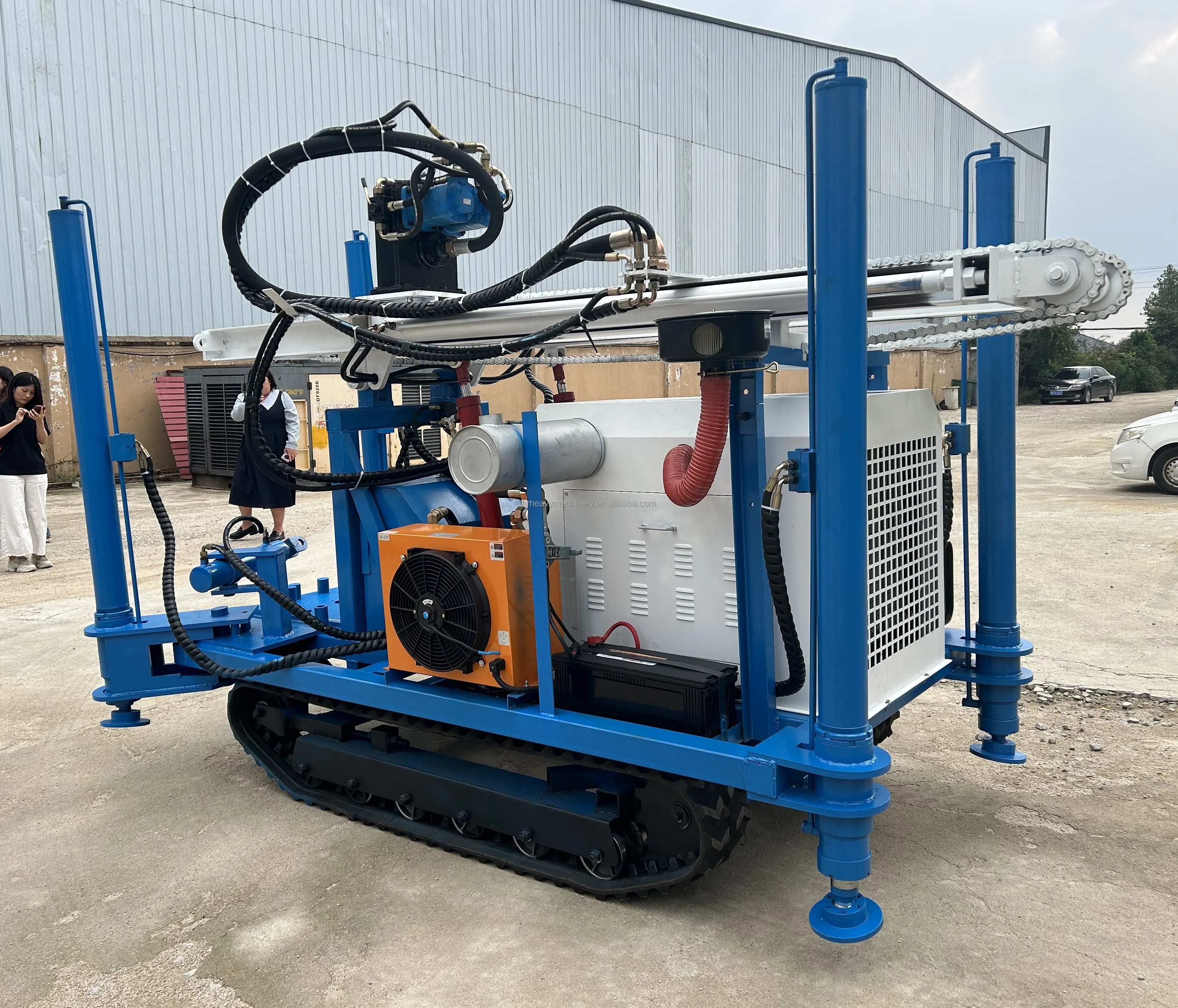 HongRun 300m water and air compressor  drill rig  have track shoe good quality and best price