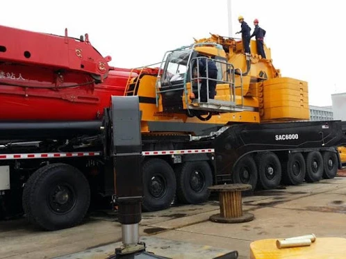 Китай 700 тонный мобильный вездеходный кран SAC7000T7 с высотой подъема 144 м