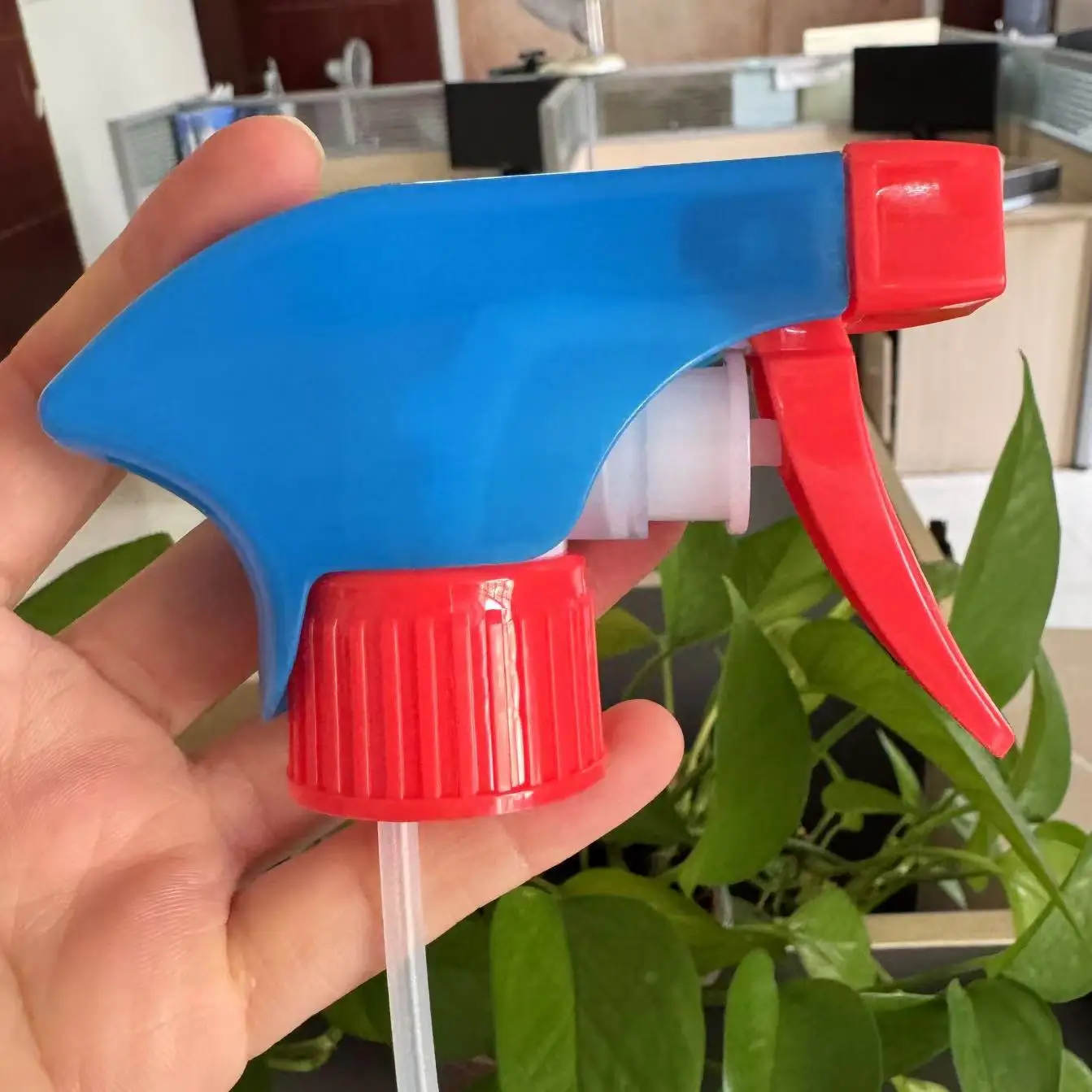 red/transparent blue 28/410 All Plastic Trigger Sprayer Spray Gun PCR 25%Available for Chemical Plastic Trigger Sprayer