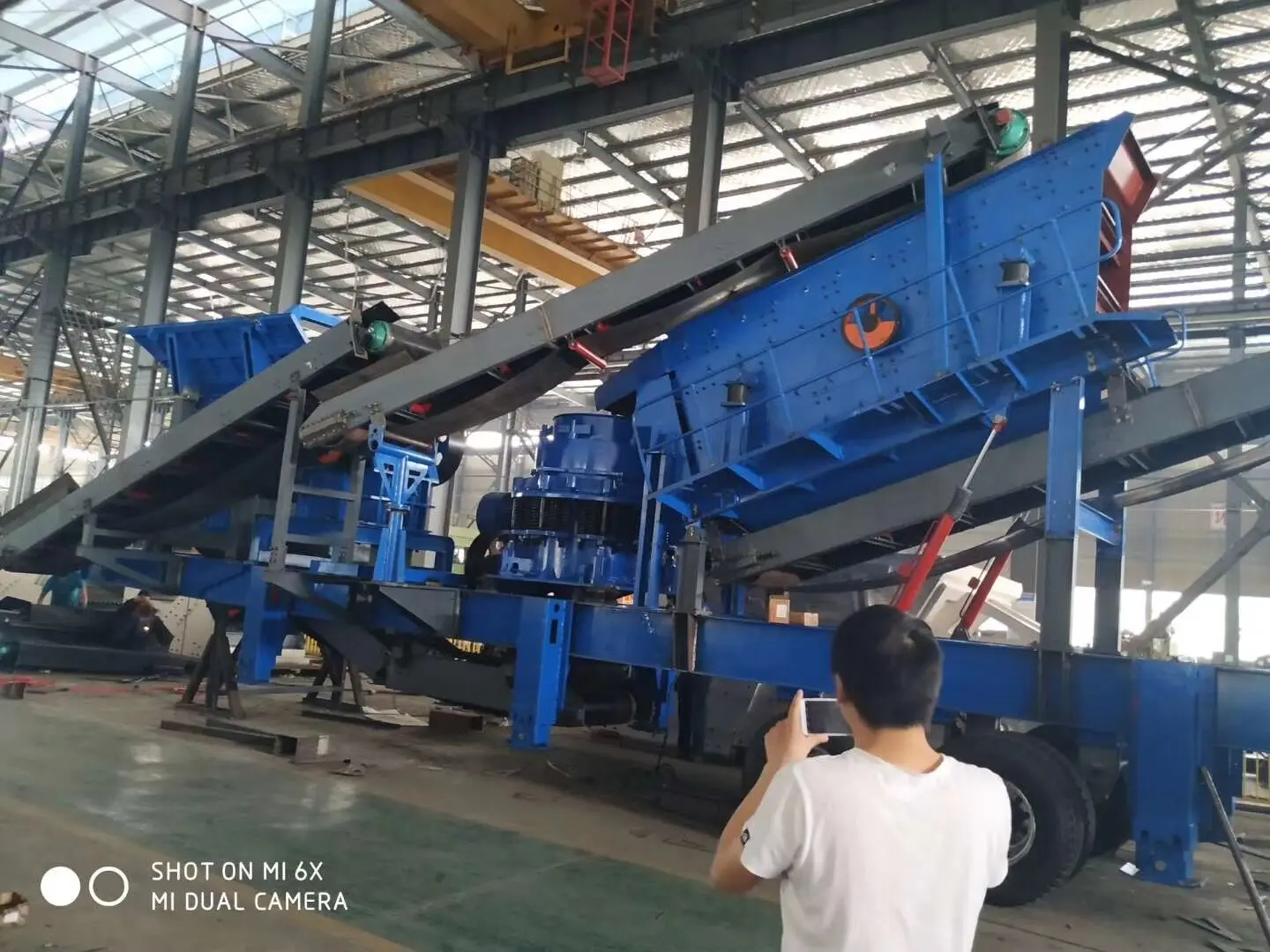 mobile 50-60 tph stone crusher plant with jaw crusher fine  crusher