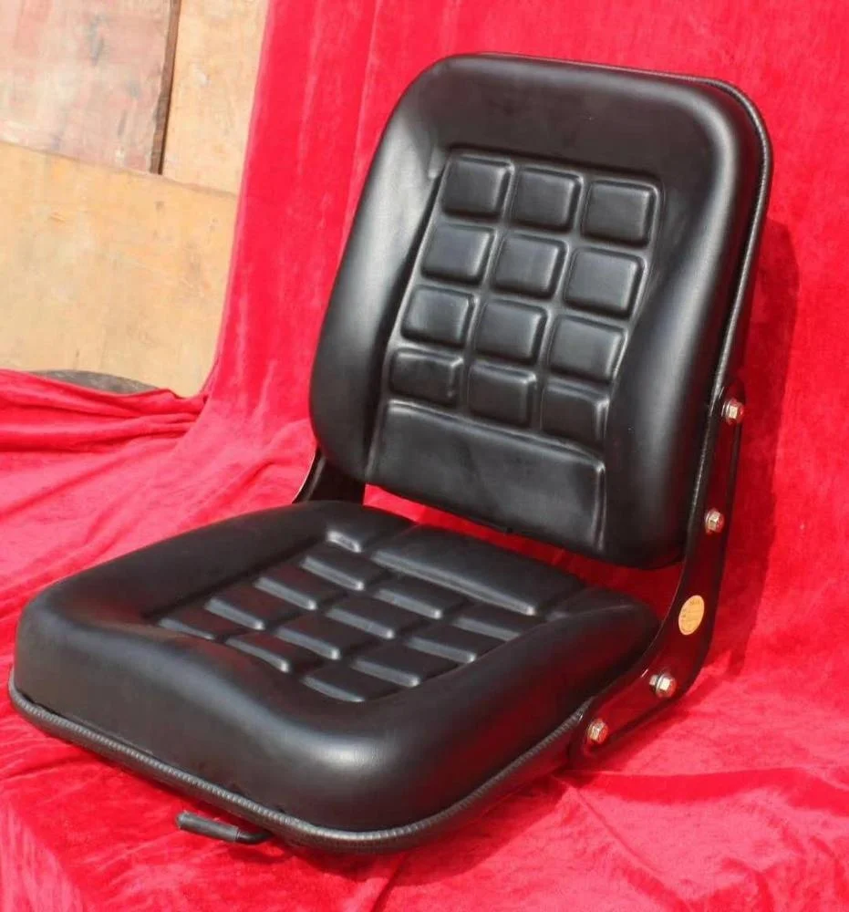 Universal Engineering Vehicles Machinery Kubota Agricultural Tractor Driver Seat with PVC Outmaterail