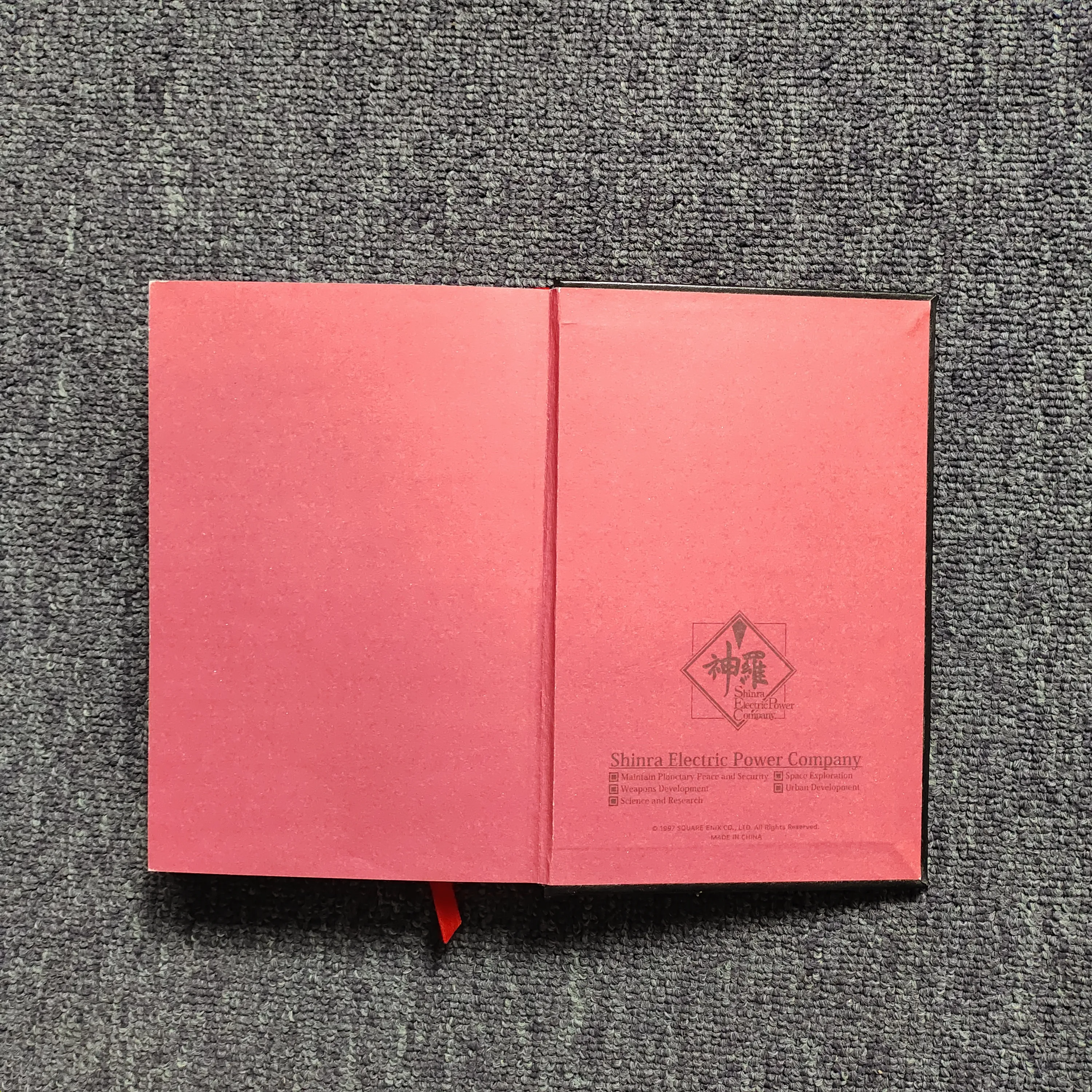 Custom Metal Logo Hard Cover Dotted Journal PU Leather Notebook with Elastic Band and Ribbon