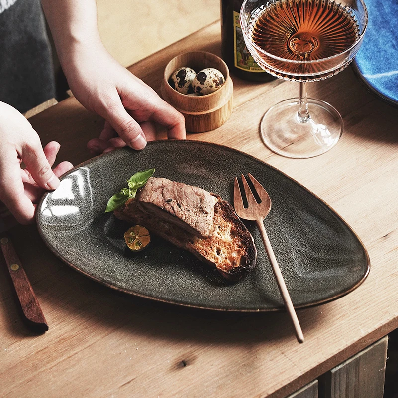 Reactive Glazed Porcelain Dinner Plate Triangle Fruit Dessert Salad Platter Pasta Steak Serving Tray Hotel Restaurant Tableware