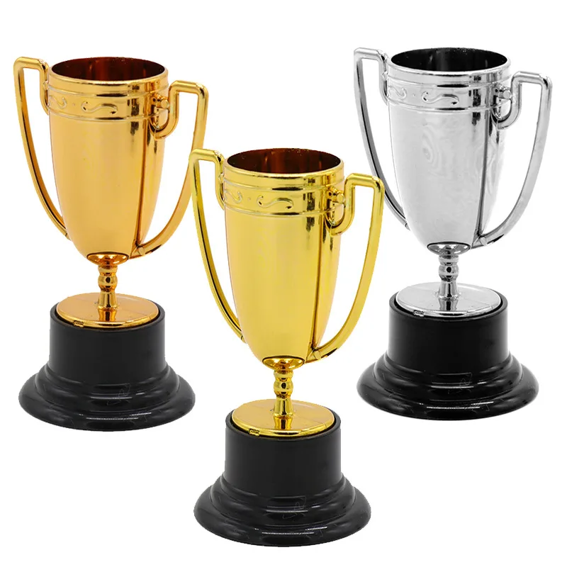 Factory Wholesale Children Plastic Glory Trophy Toy Gold Cup Games Champion Award Trophy Small Toy Mini Decorative Ornaments