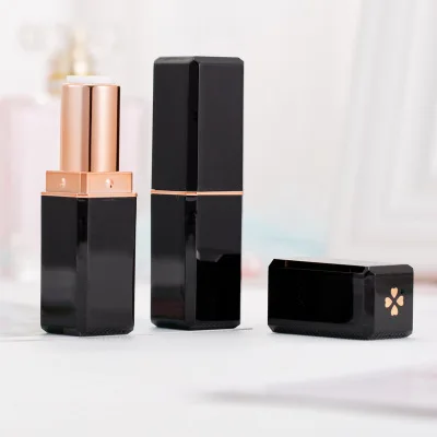 
New arrival popular hot selling matte or shinny lip stick tube 