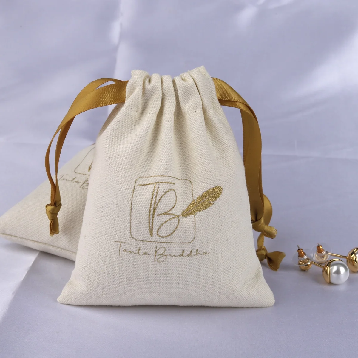 Reusable Mini pouch custom logo White Cotton Jewelry Gift Pouch With Drawstring Cotton Drawstring Dust Bags