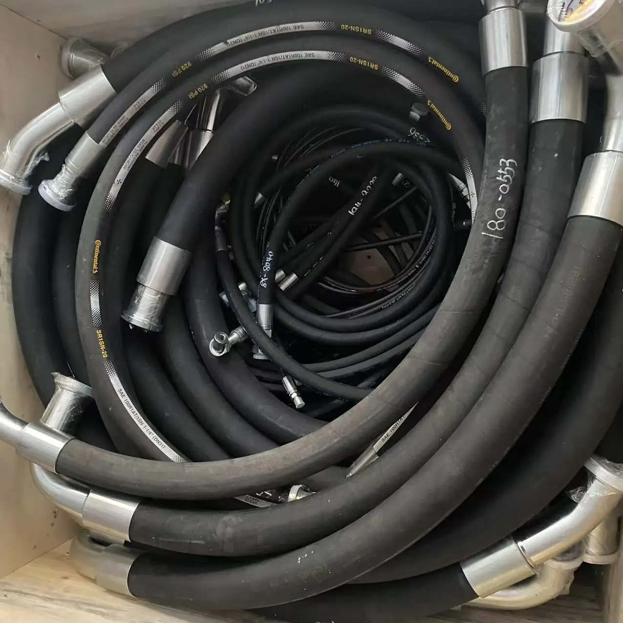 Комплектный комплект шлангов для грузовиков CAT777D экономичное и оригинальное качество