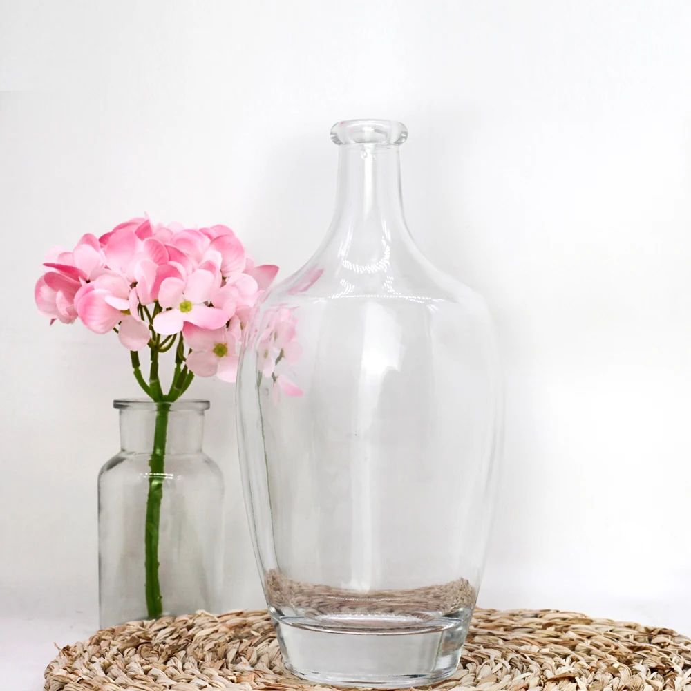 Customized 700ml 750ml Glass Liquor Bottle Spirits Vodka Rum Tequila Whiskey Square Empty Glass Bottles with Wood Cork