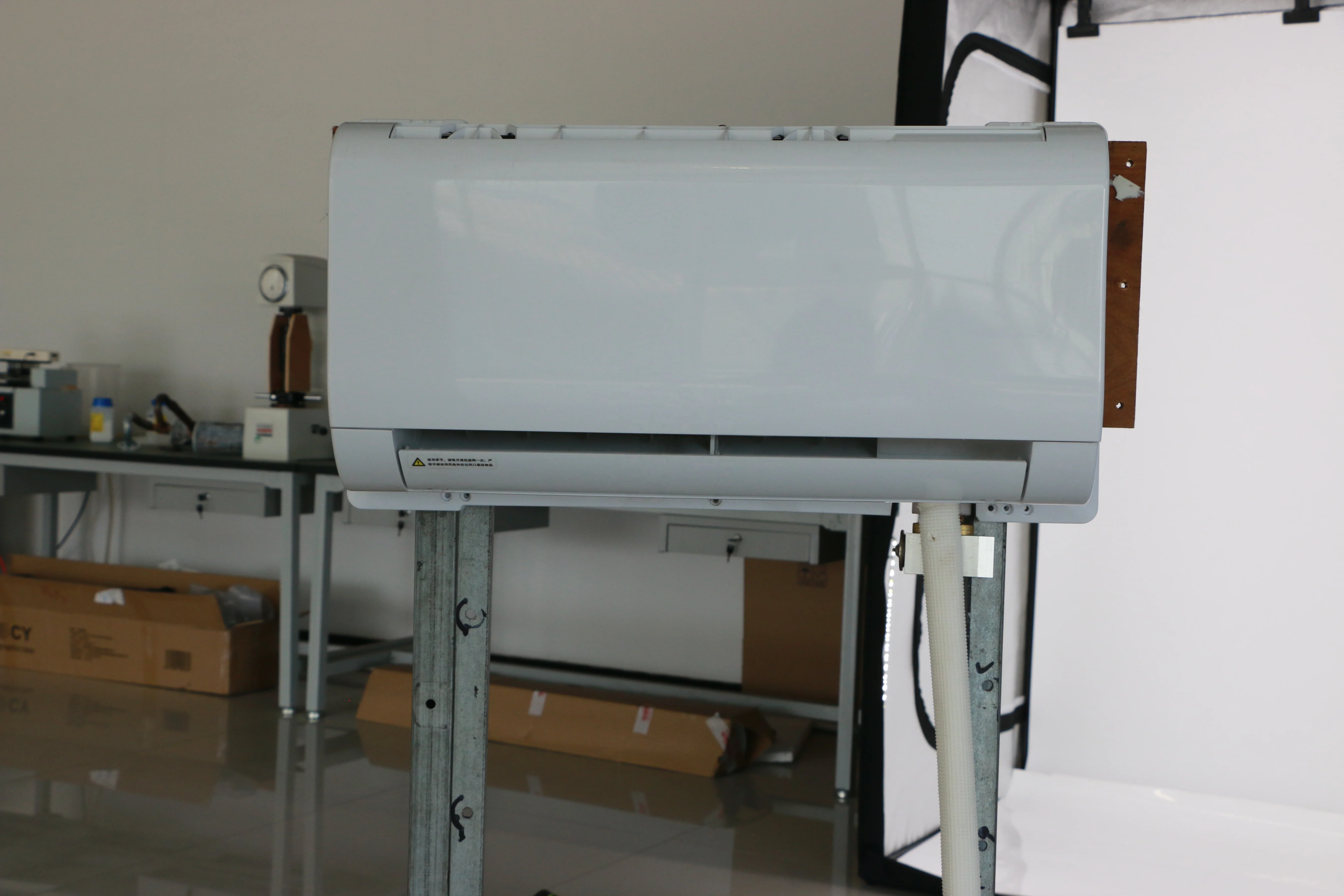 Roof Mounted Van Truck Cooling System with CE Certificate Crane Cabin Electrical Air Conditioner Evaporator Unit DC12V DC24V