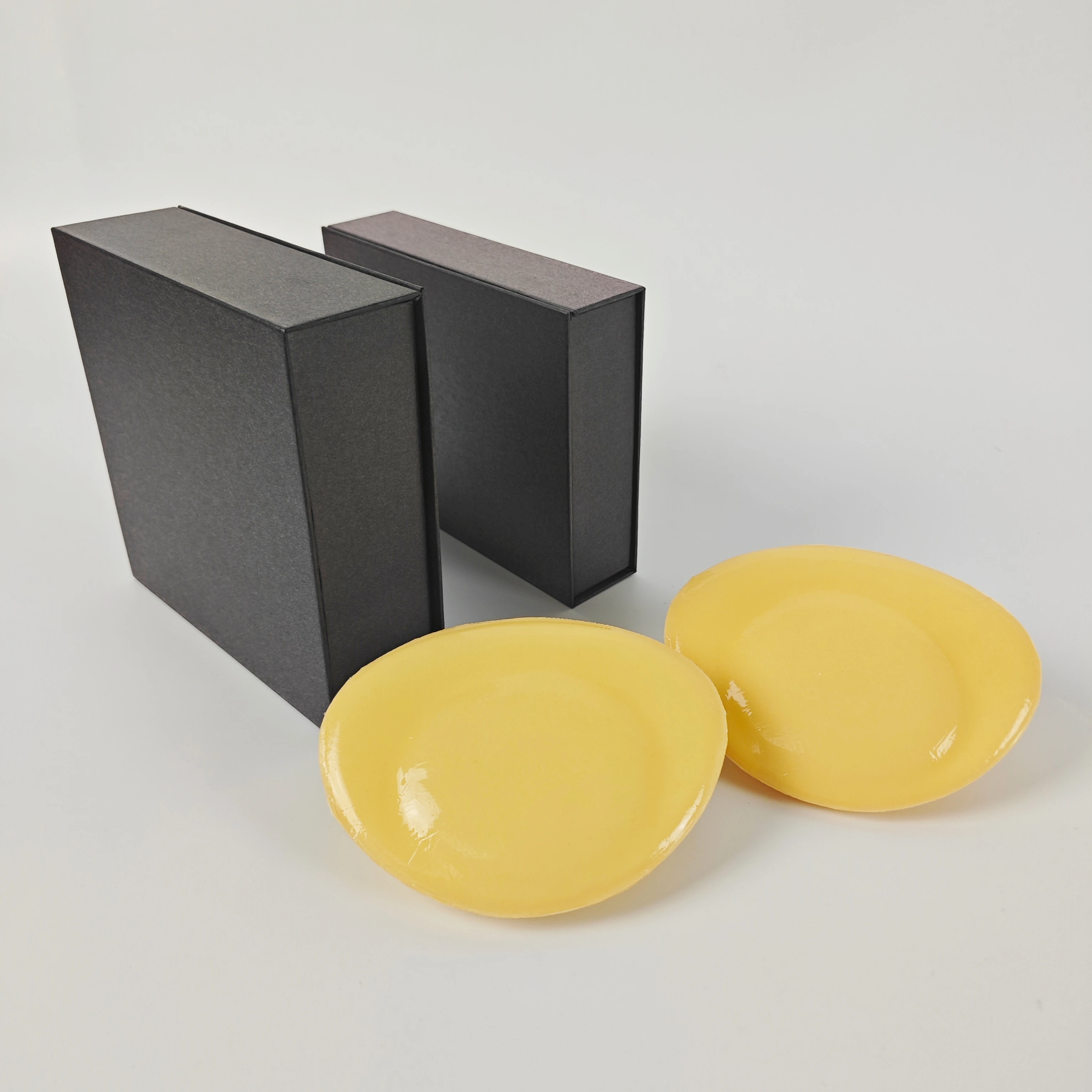 2 Sizes Thicken Abalone Shape Reusable Adhesive Bra Enhancer Waterproof Nude Double Sides Glued Bra Pad For Women Enlarge Cups