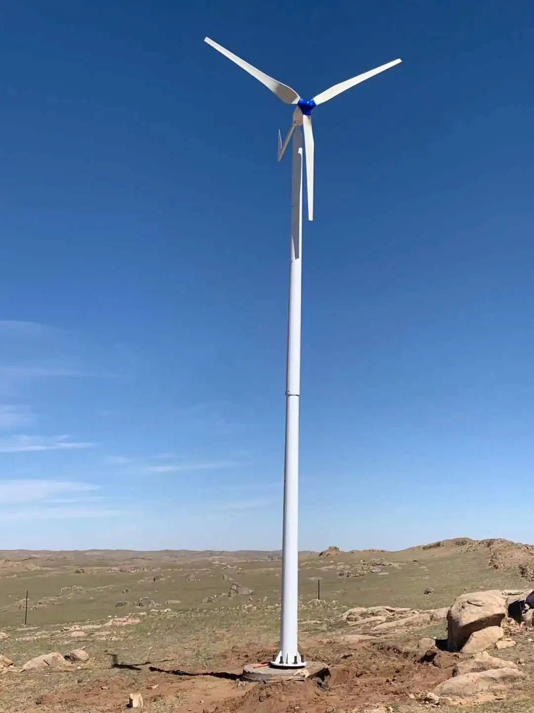 FD2.7-1000 Wind turbines 48V Start wind speed2.5m/s Wind wheel diameter2.7m