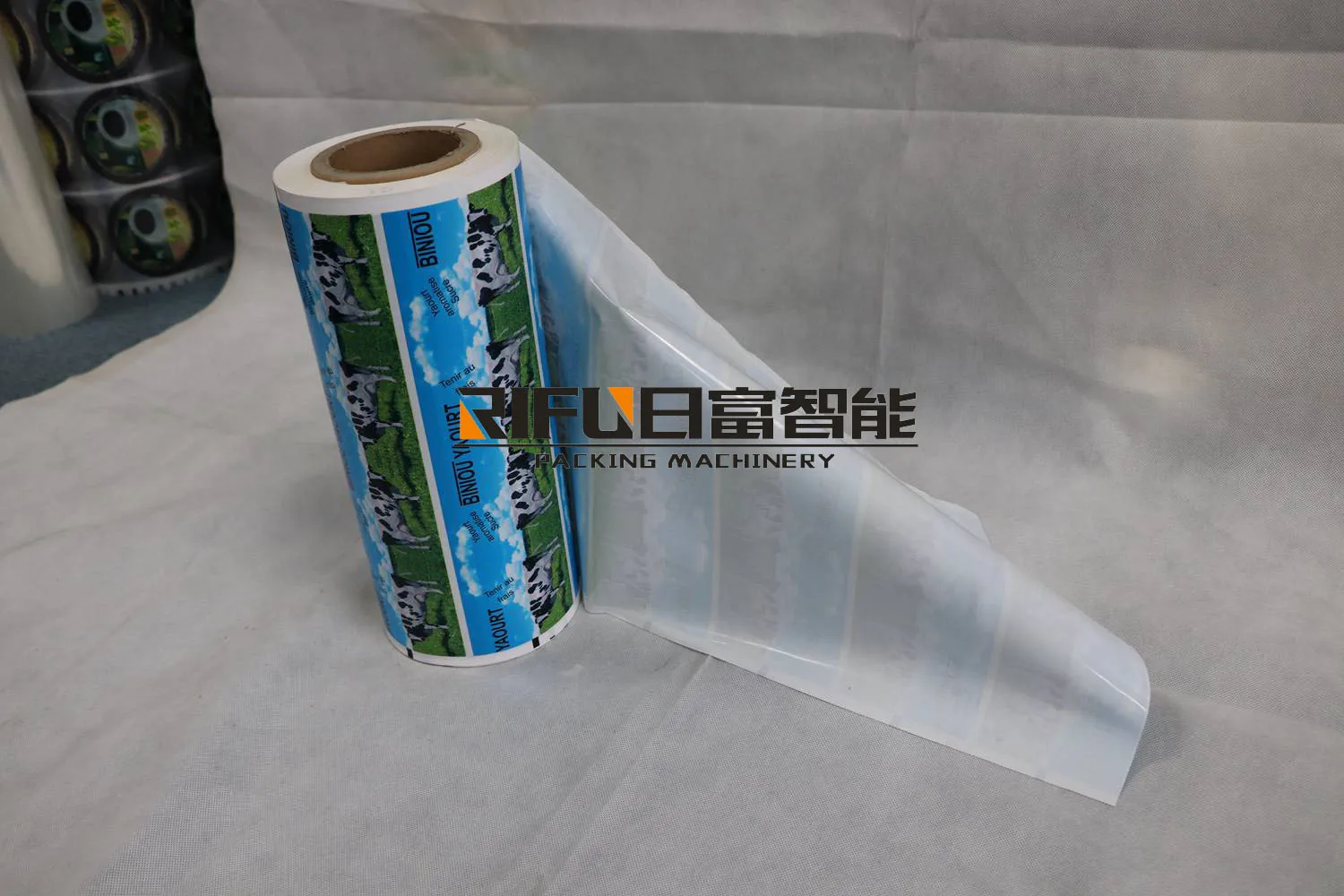 Food Grade Biodegradable Food Packaging Plastic Roll Film / Roll Laminating Automated Packing Film For Food
