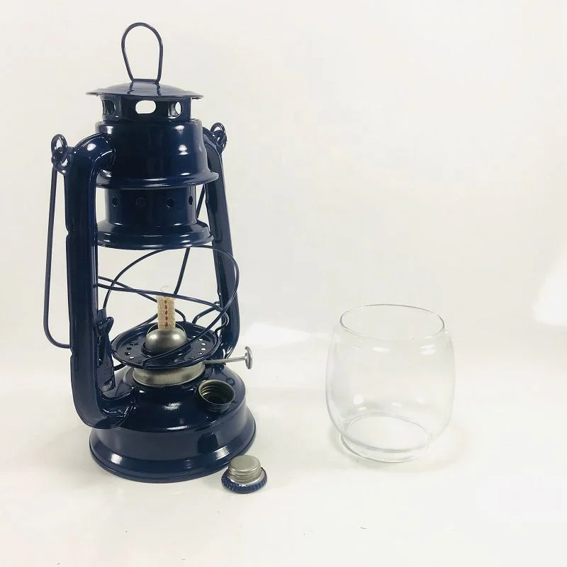 Vintage oil lamp nice collectible hanging  kerosene lamp Hurricane Lantern